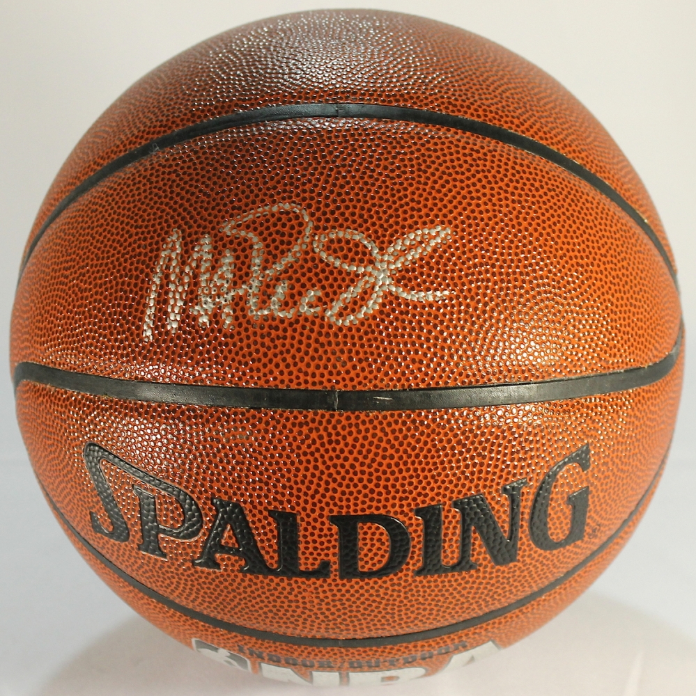 Magic Johnson Signed Basketball (PSA COA) at Pristine Auction